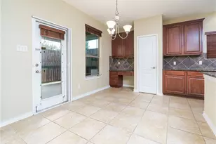 413 Kissing Oak Dr, Austin, TX 78748 - Photo 10