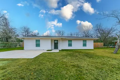 207 N 1st Street, Little River-Academy, TX 76554 - Photo 1