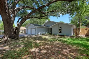 10303 Leaning Willow Dr, Austin, TX 78758 - Photo 2