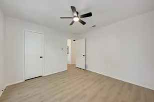 10303 Leaning Willow Dr, Austin, TX 78758 - Photo 26