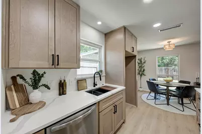 10303 Leaning Willow Drive, Austin, TX 78758 - Photo 16