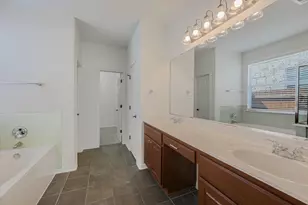9316 Bavaria Ln, Austin, TX 78749 - Photo 16