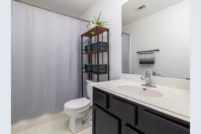 536 W Metcalfe Street, Hutto, TX 78634 - Photo 8