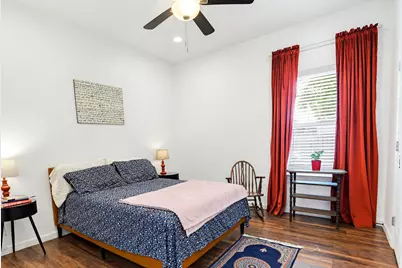 303 Pine Avenue, Luling, TX 78648 - Photo 16
