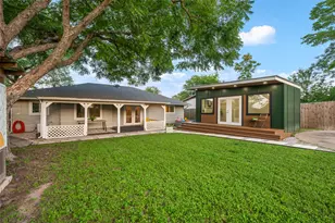 10106 Woodstock Dr, Austin, TX 78753 - Photo 22