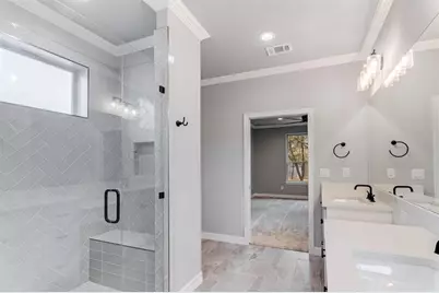 914 W Oak Ridge Drive, Marble Falls, TX 78654 - Photo 20