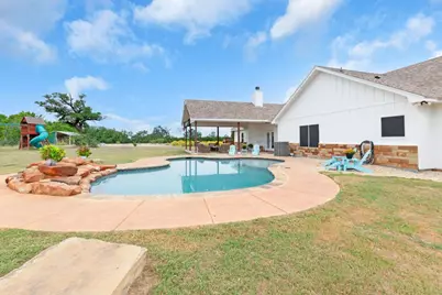 6757 County Road 3010, Lampasas, TX 76550 - Photo 34