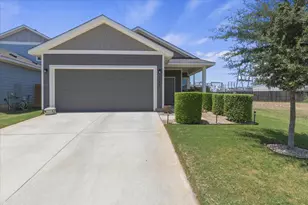 242 Trailside Ln, Bastrop, TX 78602 - Photo 4