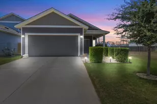 242 Trailside Ln, Bastrop, TX 78602 - Photo 6