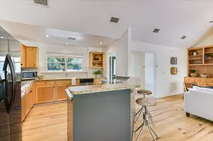 302 Valley Dr, Wimberley, TX 78676 - Photo 8