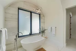 6412 Lantern View Dr, Jonestown, TX 78645 - Photo 22