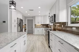 201 N Rainbow Bridge Dr, Cedar Park, TX 78613 - Photo 8