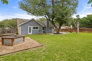 201 N Rainbow Bridge Dr, Cedar Park, TX 78613 - Photo 22