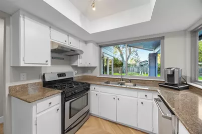 11714 Buckingham Road, Austin, TX 78759 - Photo 12