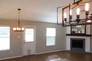 918 W South St, Leander, TX 78641 - Photo 6