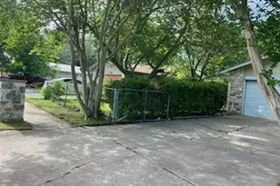 5728 Palo Blanco Ln, Austin, TX 78744 - Photo 2