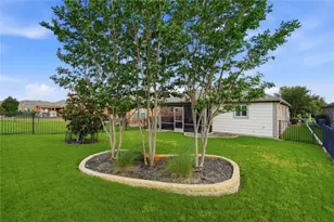 821 Hamilton Ln, Georgetown, TX 78633 - Photo 24