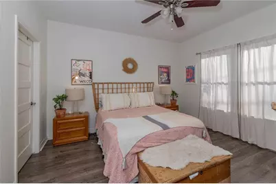1198 E M Franklin Avenue, Austin, TX 78721 - Photo 22