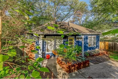 1198 E M Franklin Avenue, Austin, TX 78721 - Photo 4