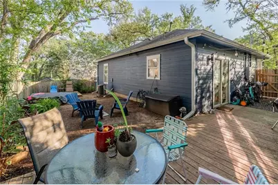 1198 E M Franklin Avenue, Austin, TX 78721 - Photo 28