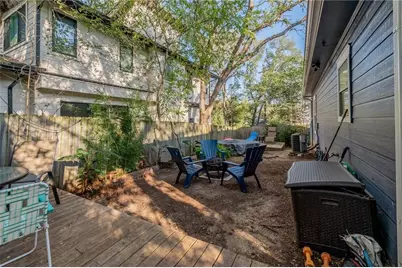 1198 E M Franklin Avenue, Austin, TX 78721 - Photo 26