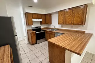 1304 Conway Dr, San Marcos, TX 78666 - Photo 6