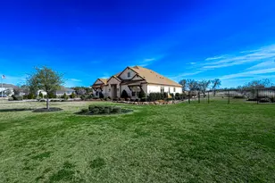 217 Northcrest Dr, Liberty Hill, TX 78642 - Photo 2