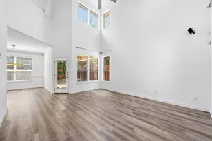 6708 Manchaca Rd, Austin, TX 78745 - Photo 2