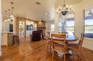 14 Autumn Oaks Dr, The Hills, TX 78738 - Photo 8