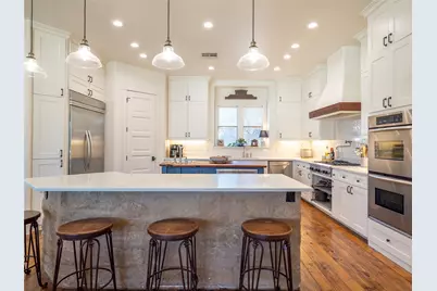 14 Autumn Oaks Drive, The Hills, TX 78738 - Photo 6