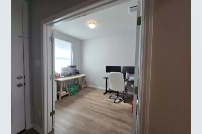 727 Gray Fox Loop, Hutto, TX 78634 - Photo 4