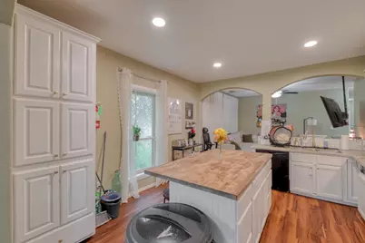 920 Washburn Street, Taylor, TX 76574 - Photo 8