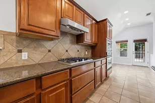 15228 Fernhill Dr, Austin, TX 78717 - Photo 14