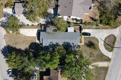 1129 W San Antonio Street, Lockhart, TX 78644 - Photo 26