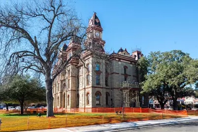 1129 W San Antonio Street, Lockhart, TX 78644 - Photo 28
