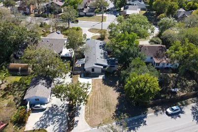 1129 W San Antonio Street, Lockhart, TX 78644 - Photo 24