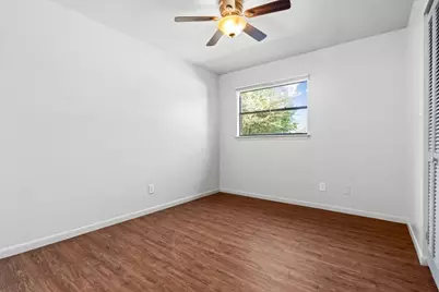 1129 W San Antonio Street, Lockhart, TX 78644 - Photo 16