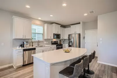 9604 Dawn Pearl Drive, Austin, TX 78748 - Photo 12