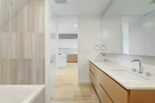 313 W 17th St, Austin, TX 78701 - Photo 16