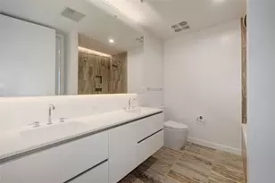 313 W 17th St, Austin, TX 78701 - Photo 24