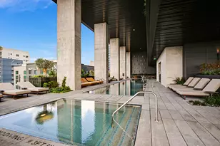 610 Davis St, Austin, TX 78701 - Photo 24