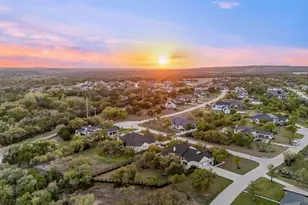 192 Gaucho Wy, Dripping Springs, TX 78620 - Photo 40