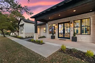 192 Gaucho Wy, Dripping Springs, TX 78620 - Photo 2