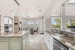 805 Brooks Hollow Rd, Lakeway, TX 78734 - Photo 10