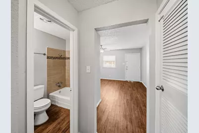 2401 Manor Road #222, Austin, TX 78722 - Photo 10