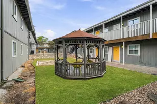 2401 Manor Rd, Austin, TX 78722 - Photo 20