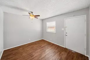 2401 Manor Rd, Austin, TX 78722 - Photo 4