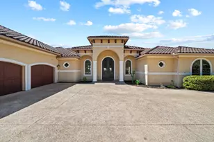 143 Champion Way, Spring Branch, TX 78070 - Photo 2