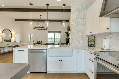 24236 Spur Trail, Spicewood, TX 78620 - Photo 18