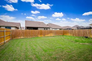 111 Lyrebird Ln, Hutto, TX 78634 - Photo 10